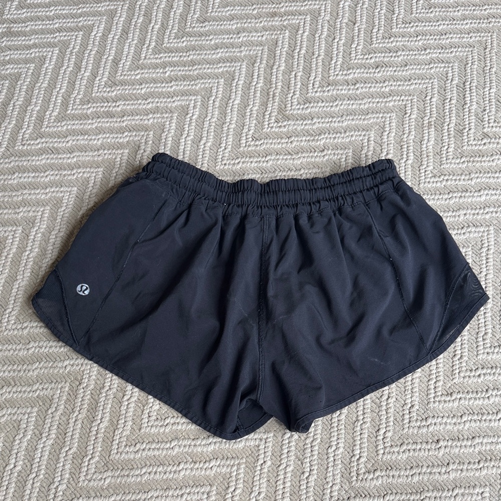 Lululemon Hotty Hot shots II 2.5 size 4